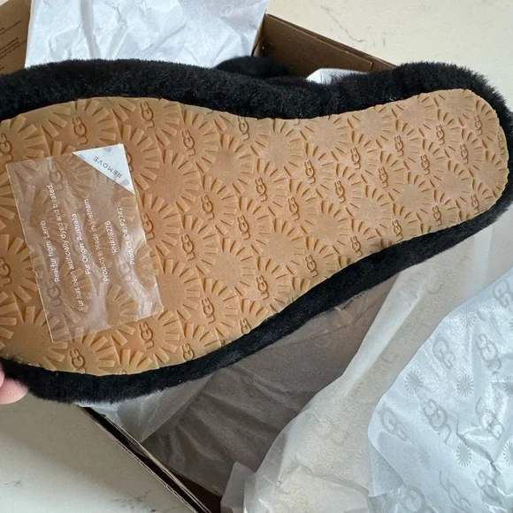 NWT UGG k Fluff yeah slide size 5 - Picture 7 of 8